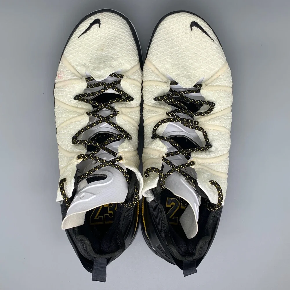 Nike LeBron 18 Black White Basketball Shoes CQ9283-100‎ Men’s Sz 13.5
